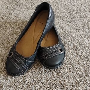 Elegant Black Leather Flats